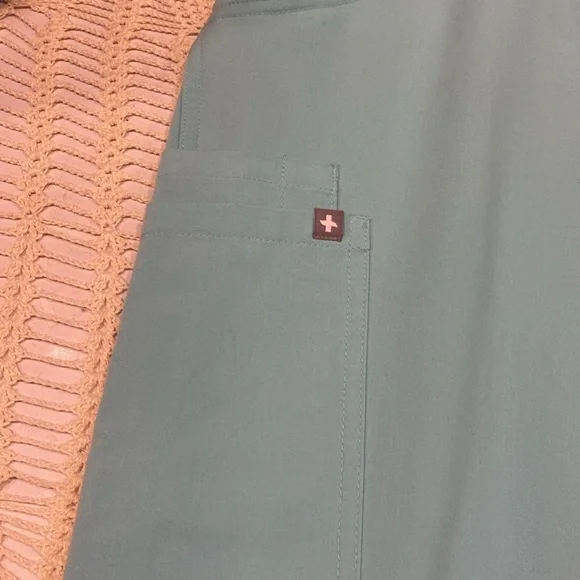 Figs Scrub 4-Pocket Pants, Color: Fresh Aqua Size L - Picture 5 of 10